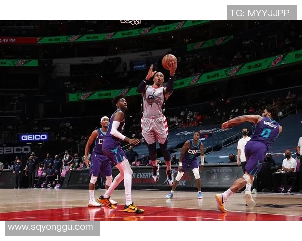 威少传球失误迅速补防用惊艳钉板大帽完成将功补过精彩瞬间